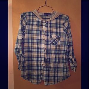 Rue 21 plaid 3/4 sleeve. Size XL fits like L